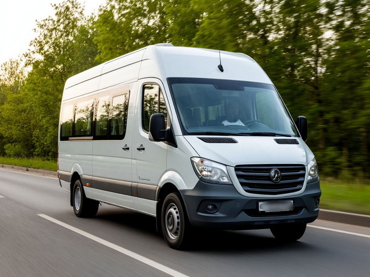 В Сочи обнаружили микроавтобус, из которого на дорогу текли ручьи крови