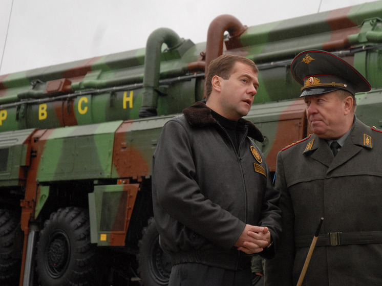 Медведев предупредил о «дальнейших шагах» после денонсации Договора о РСМД