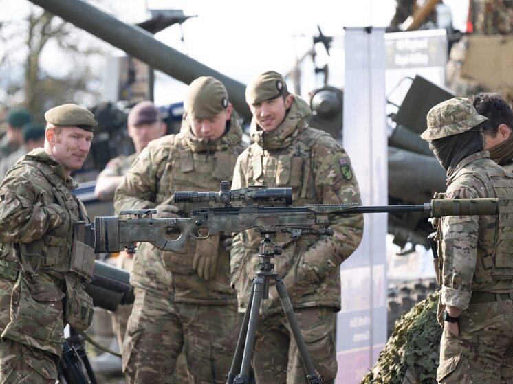 Генерал Хенне рассказал о логистических хабах НАТО в ФРГ для «сдерживания» РФ