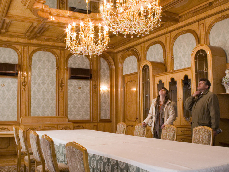 В РФ предложили жилье и деньги взяточников отдавать ветеранам СВО