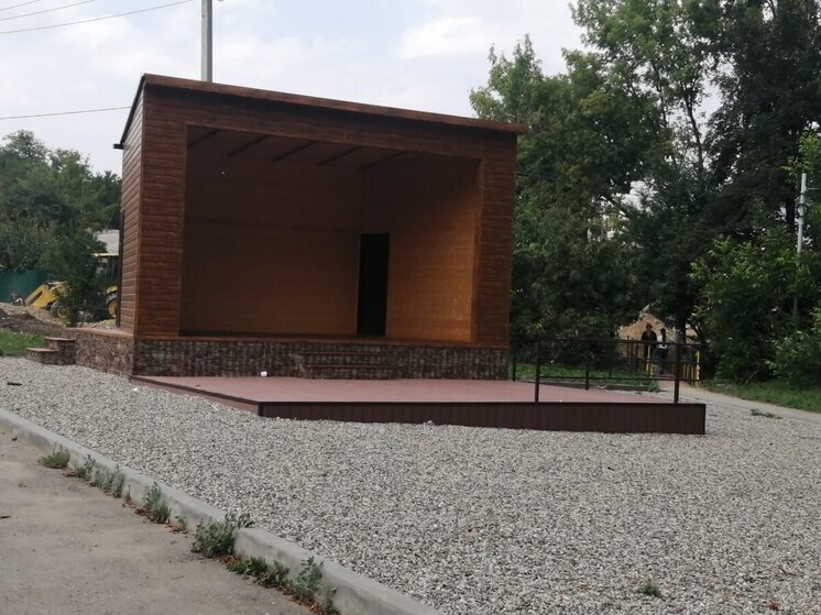 В Кисловодске появилась летняя сцена для юных талантов