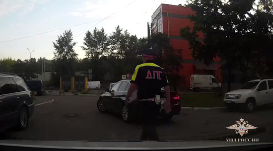 В Балашихе задержали водителя, скрывавшегося от полиции: видео