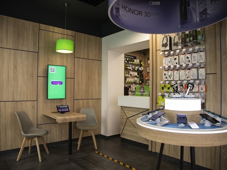 В салонах МегаФона начали работу мини-офисы банка «Солидарность»