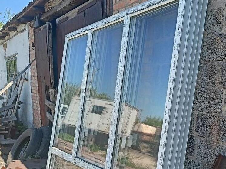 Шефы помогают привести в порядок административное здание в Кузнецовке