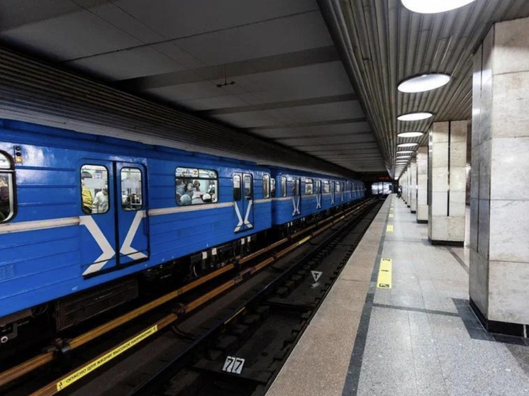В метро Новосибирска запустили поезд в честь юбилея НГТУ НЭТИ
