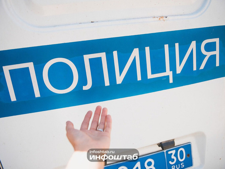 Астраханка украла украшение в пункте выдачи товаров