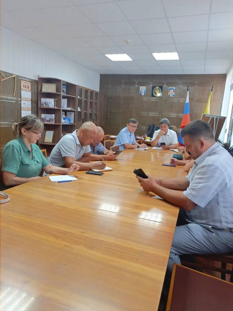 В муниципалитете Калмыкии обсудили безопасность дорожного движения