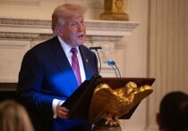 На этой неделе президент США Дональд Трамп объявит новый крайний срок для реализации своего плана по «принуждению России к миру» на Украине: новые тарифы ударят по странам, которые покупают нефть у Москвы