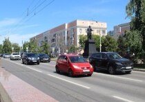 По данным сервиса Super Job, 3 из 10 автовладельцев из Барнаула придумывают клички своим машинам. Чаще всего автомобилисты «коверкают» названия своих транспортных средств.