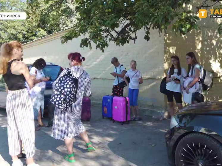 Молодежь Херсонской области отправилась в экологический лагерь "Смоленское Поозерье"