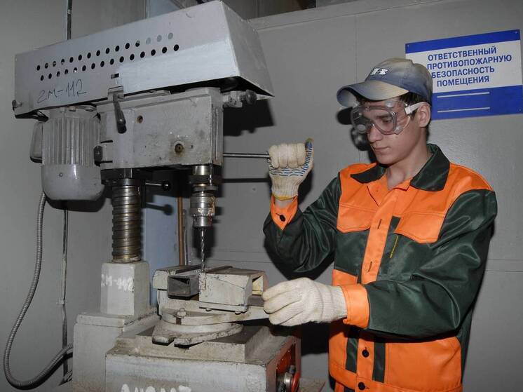 По данным аналитиков труднее всего получить работу в возрасте за 50 лет