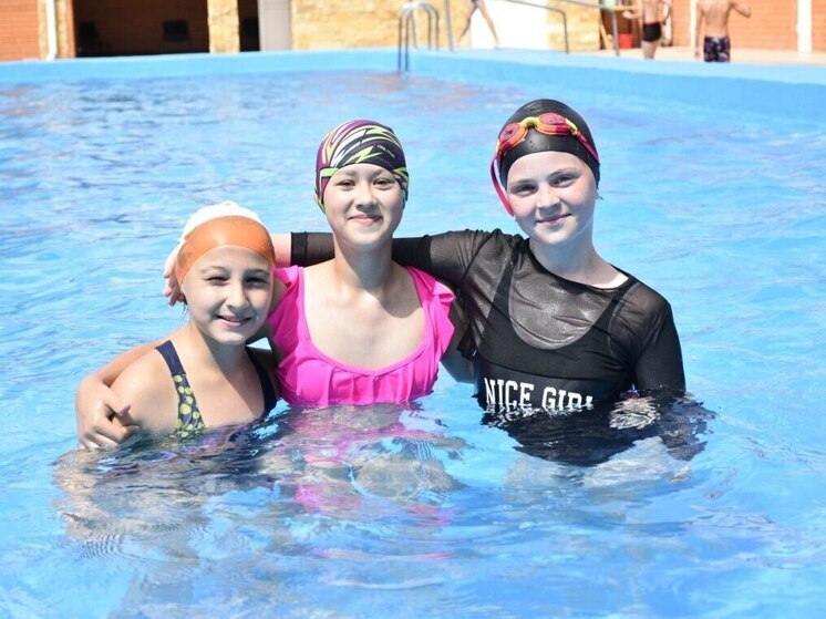 Более полутора тысяч школьников из ЛНР провели летние каникулы в Астраханской области