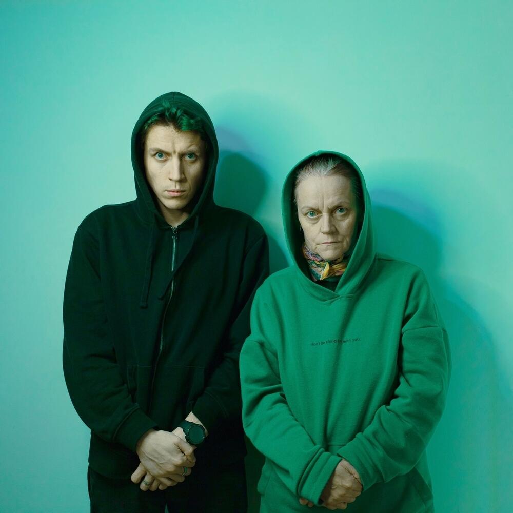 "Мама, этот заплыв для тебя": Артур Мордовцев переплыл Псковское озеро