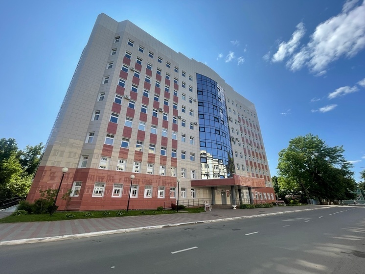 Почти 730 граммов волос достали из желудка 17-летней девушки из Орла