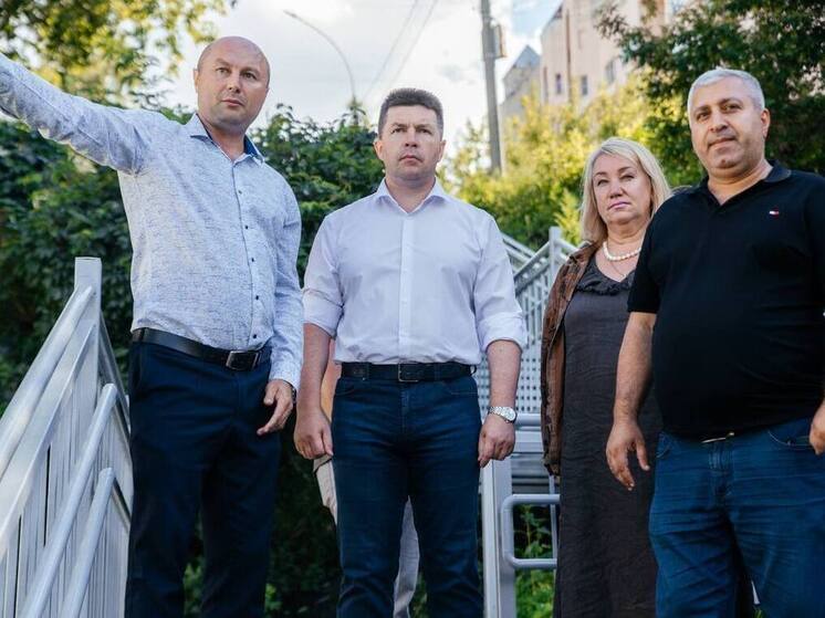 Мэр Липецка Роман Ченцов проверил ход благоустройства в центре города