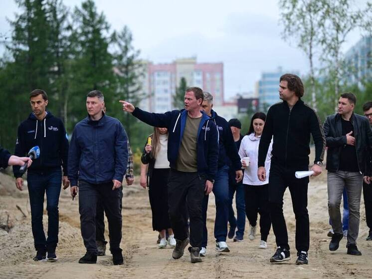 В Новом Уренгое продолжается строительство лыжной базы с тропой здоровья