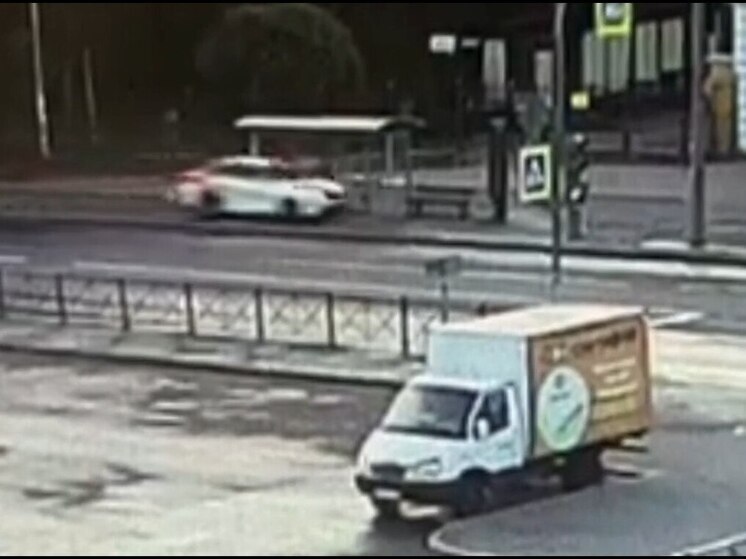 В Петербурге возбудили уголовное дело после ДТП с каршеринговой Kiа на остановке