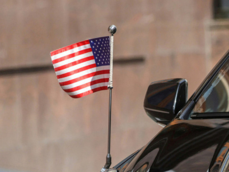 Экс-аналитик ЦРУ Джонсон: тарифная политика США при Трампе отталкивает союзников