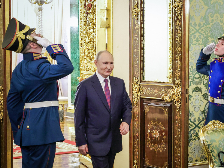 Вчерашние переговоры российского президента Владимира Путина с доверенным лицом Дональда Трампа Стивом Уиткоффом в Москве стали важным сигналом: Кремль готов обсуждать возможное перемирие на Украине. Позже президент США Дональд Трамп публично заявил, что готов встретиться с Путиным хоть на следующей неделе и поручил проработать варианты встречи.