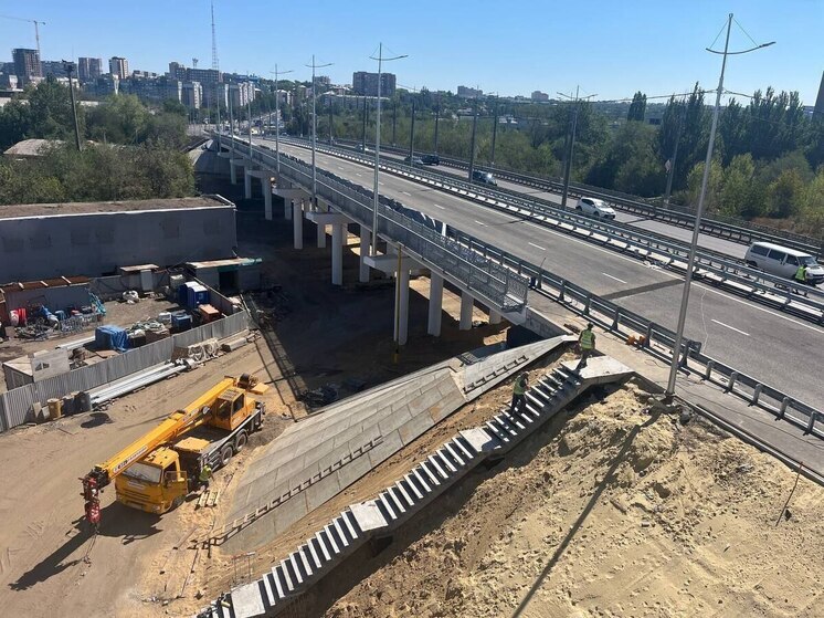 Строительно-монтажные работы на мосту в Луганске вышли за завершающий этап реализации