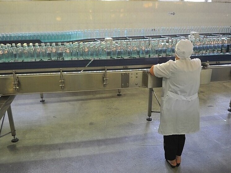 Новоазовский завод минеральной воды планирует увеличить выпуск продукции на четверть