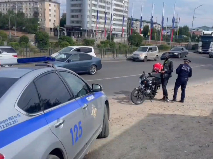 В Улан-Удэ задержали 8 подростков-мотоциклистов