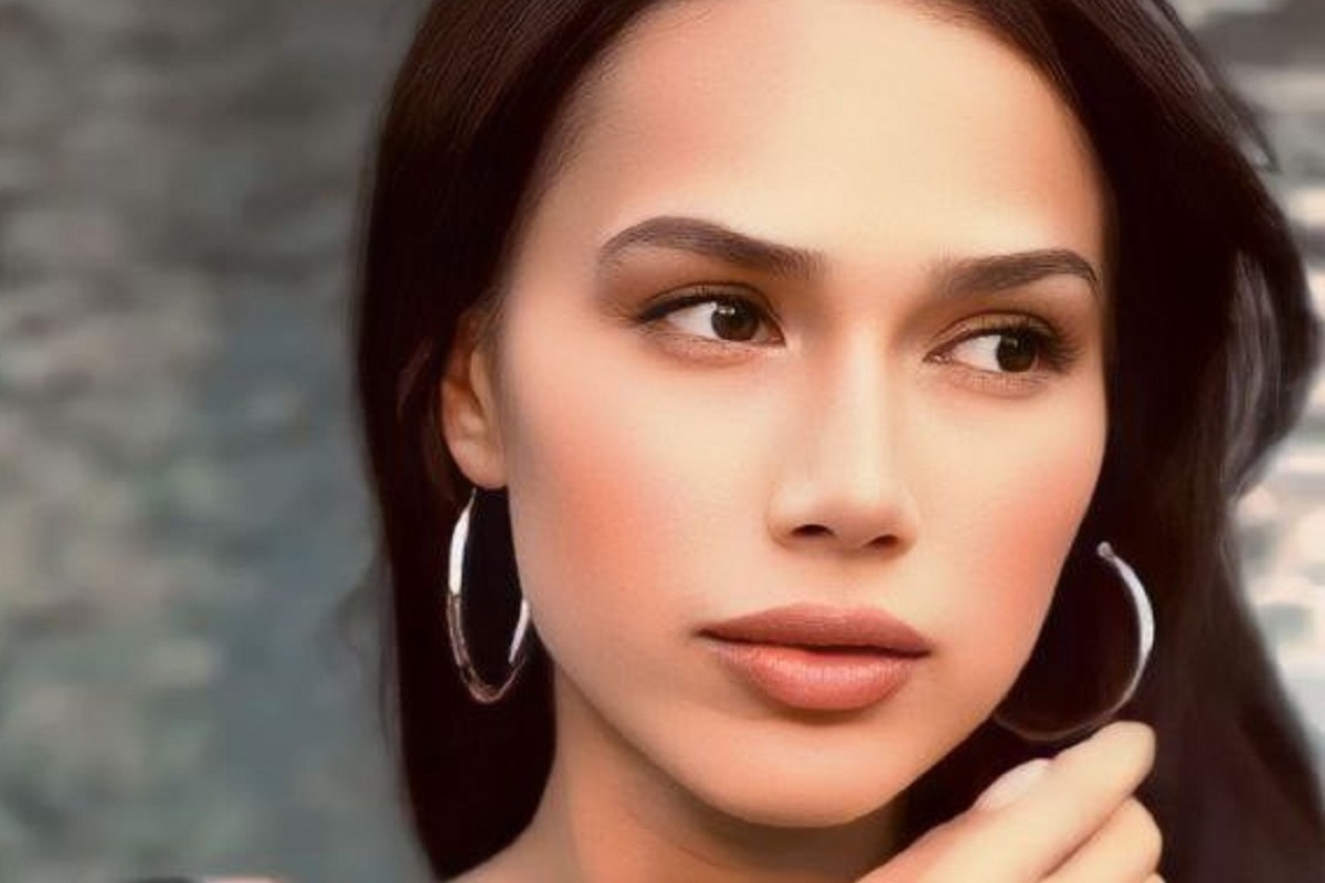 Фигуристка не боится смелых нарядов