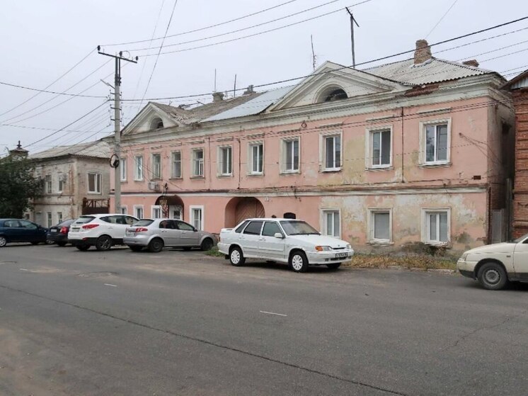 В Вольске здание с картины стало памятником архитектуры