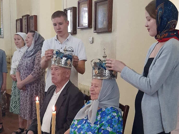 Супружеская пара из Великоустюгского округа обвенчалась после 63 лет брака