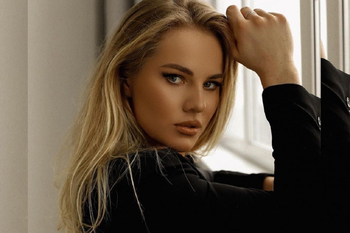 Спортсменка предстала в соблазнительном ретро-образе