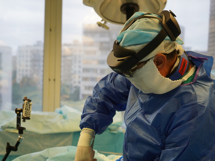  Врачи совместили три инновационных метода медицинских манипуляций