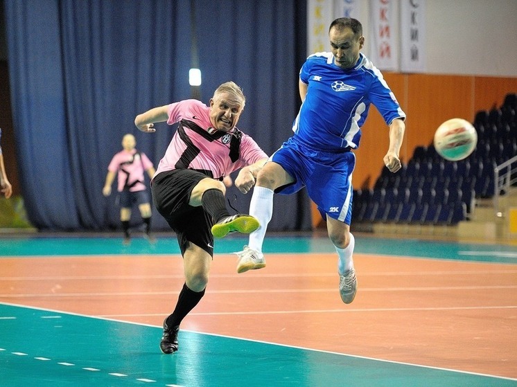 Energetik köyünde çocuklara ve gençlere yönelik futbol sahası açılıyor