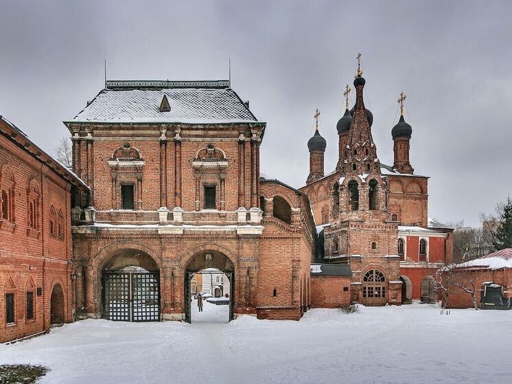 Крутицкое подворье: древняя святыня в сердце Москвы