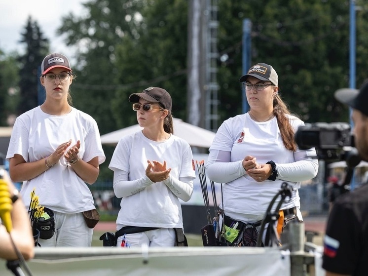 Великолучанки вышли в финал чемпионата России по стрельбе из лука