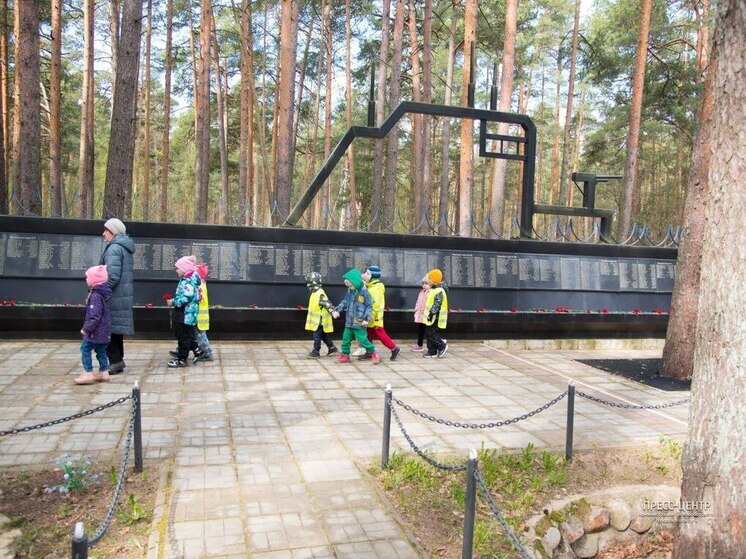 Сосновоборцев пригласили на экскурсию по мемориалу «Защитники Отечества»