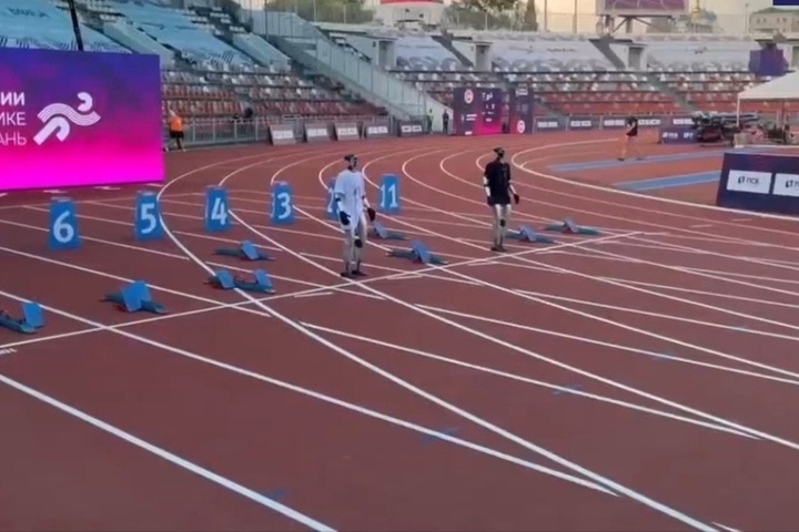 Роботы Снежок и Черныш устроили забег на чемпионате РФ по легкой атлетике
