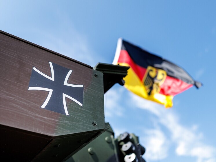 Bild: в элитном немецком подразделении выявили нациствующих геев*