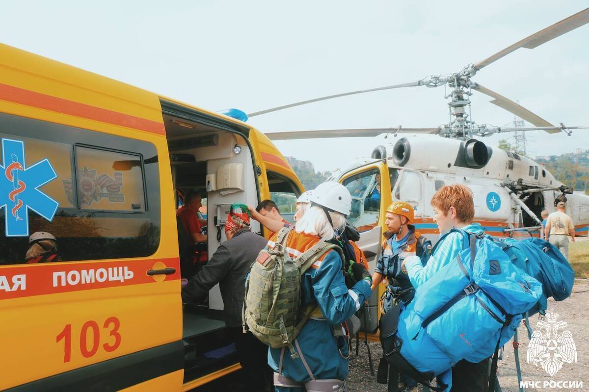 В горах Сочи на высоте 2000 метров спасли туристку
