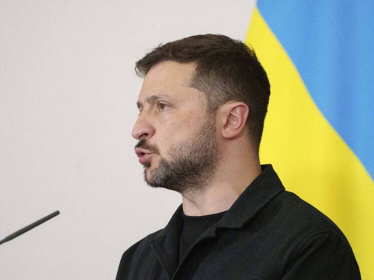 Украина явно не очень довольна тем, что Владимир Путин и Дональд Трамп договорились о встрече без ее участия