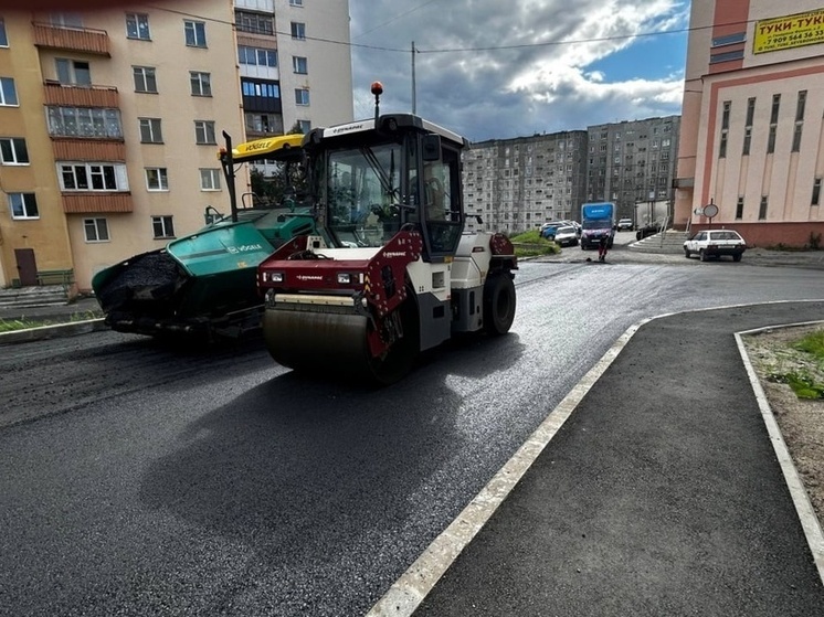 Ремонт дорог на двух участках в Североморске вышел на финишную прямую
