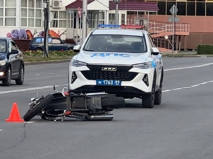 Байкер погиб в ДТП с авто в Салехарде