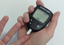 Сахарный диабет – хроническое заболевание, характеризующееся повышенным уровнем сахара в крови из-за проблем с инсулином. Врачи Киришской межрайонной больницы рассказали, какие меры профилактики от этого заболевания стоит ввести в свой образ жизни.