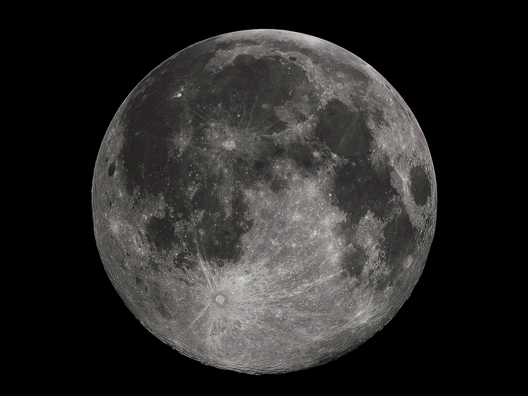 США, Китай и Россия соперничают за право первыми построить лунный ядерный реактор