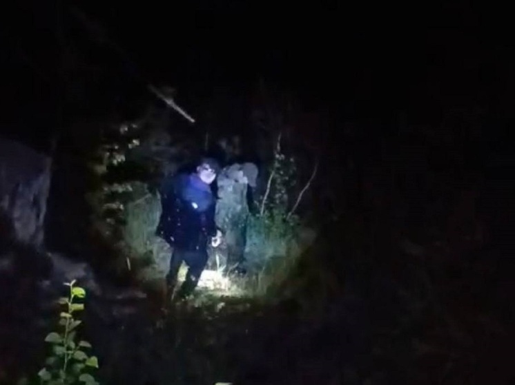 На Алтае 18-летний турист из Омска пошел гулять в горы в дождь и заблудился