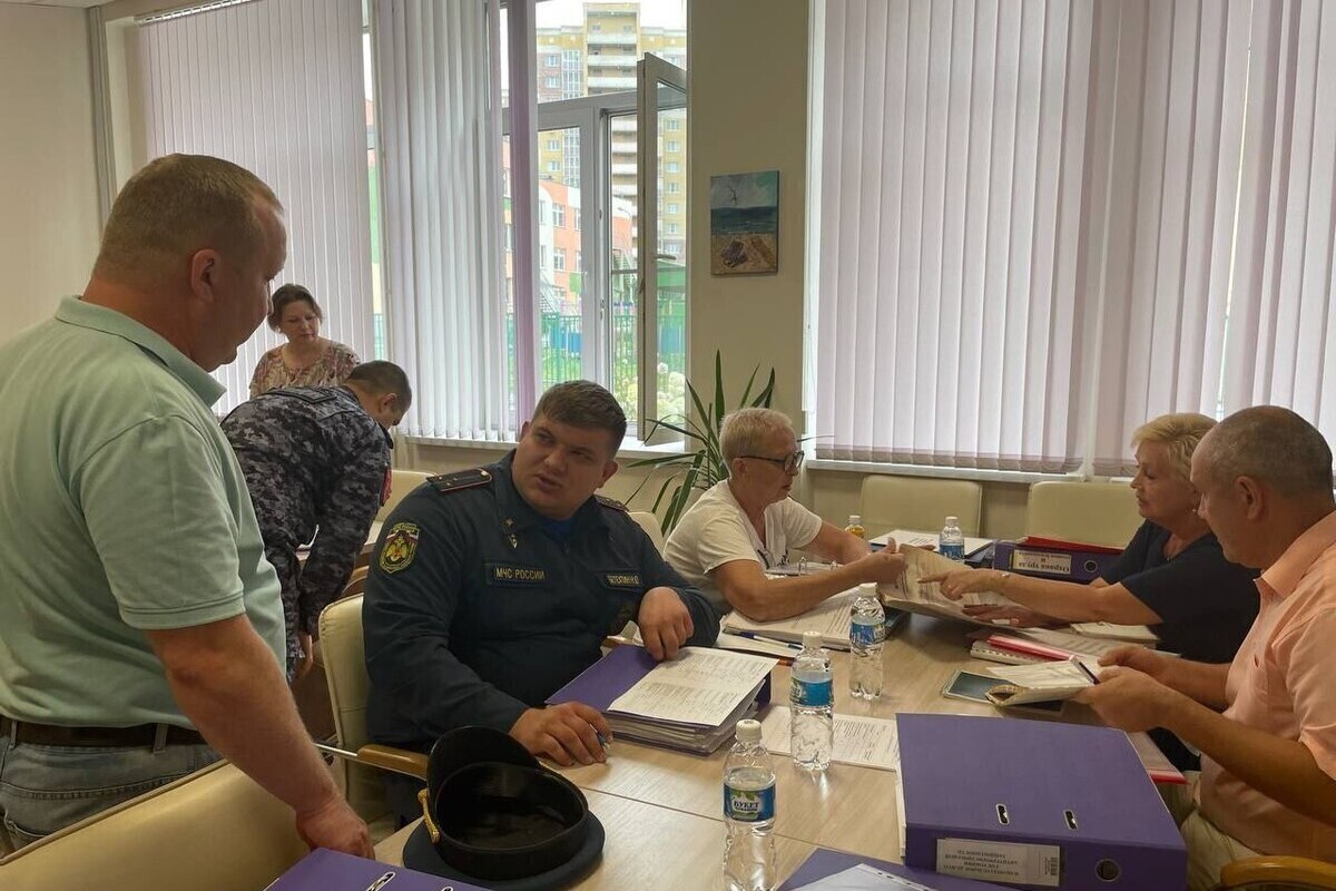 В Чебоксарах проверили готовность школ к новому учебному году