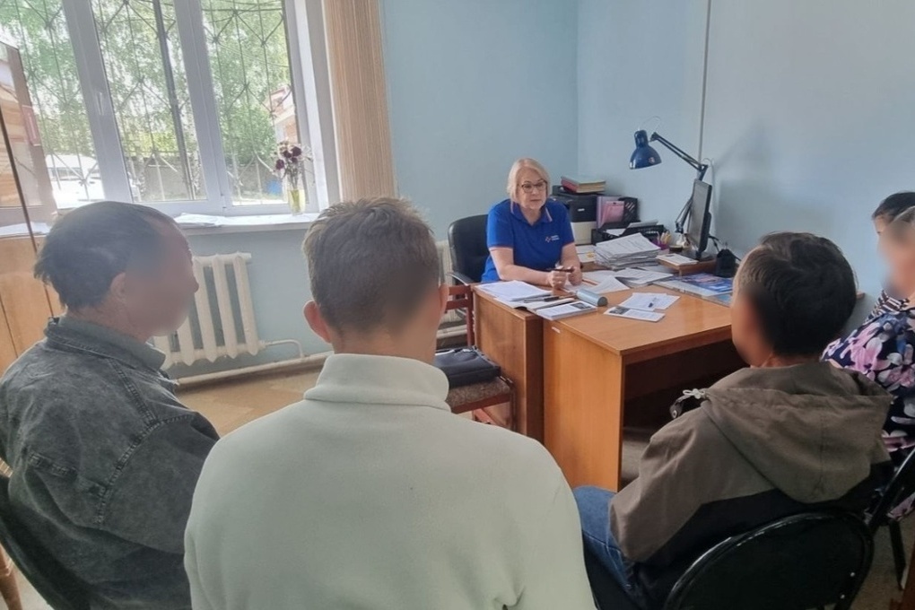 В Канаше осужденным без лишения свободы помогают трудоустроиться