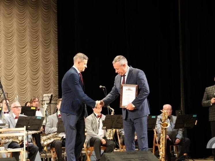 В Луганске наградили лучших представители строительной отрасли ЛНР и Москвы