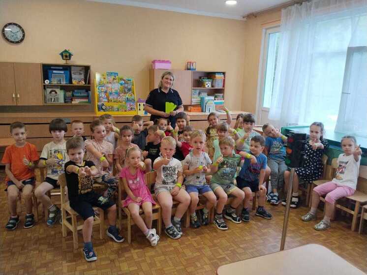 Сотрудники ГИБДД Серпухова научили детей правилам дорожного движения