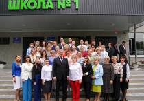 В субботу, 9 августа, во время рабочей поездки в Стерлитамак глава Башкирии Радий Хабиров посетил школу № 1