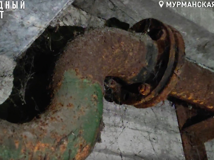 Жители дома в Мурманске страдают от аварийного состояния и нерадивой «управляшки»